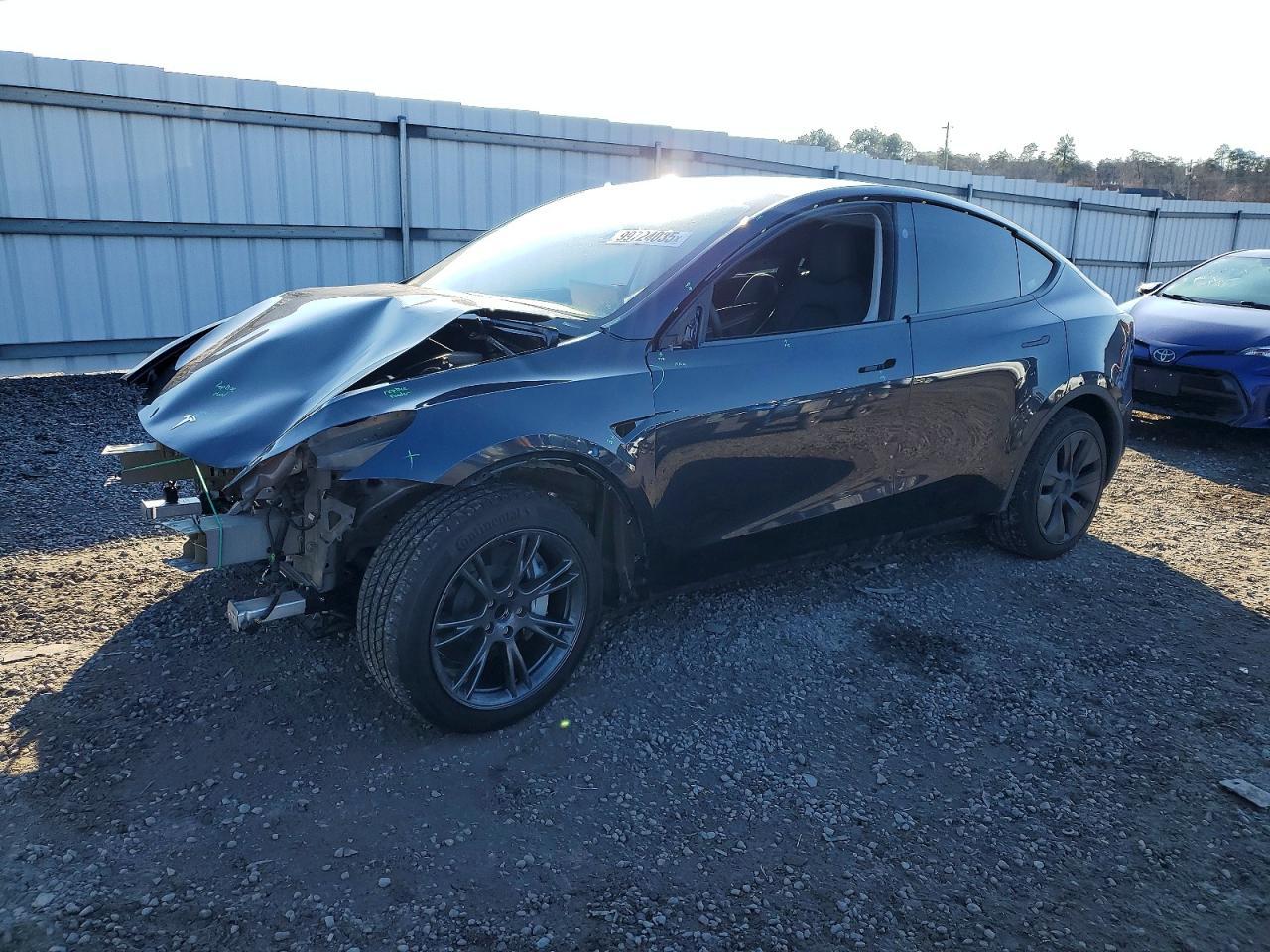 2024 TESLA MODEL Y