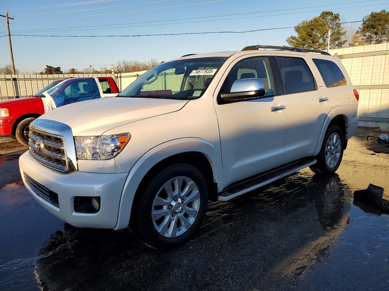 2008 TOYOTA Sequoia