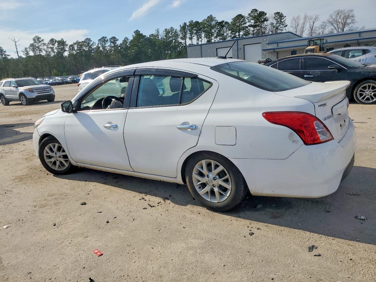 2018 NISSAN VERSA