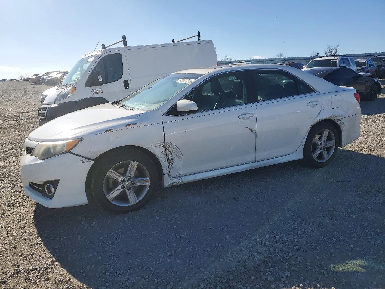 2014 TOYOTA CAMRY