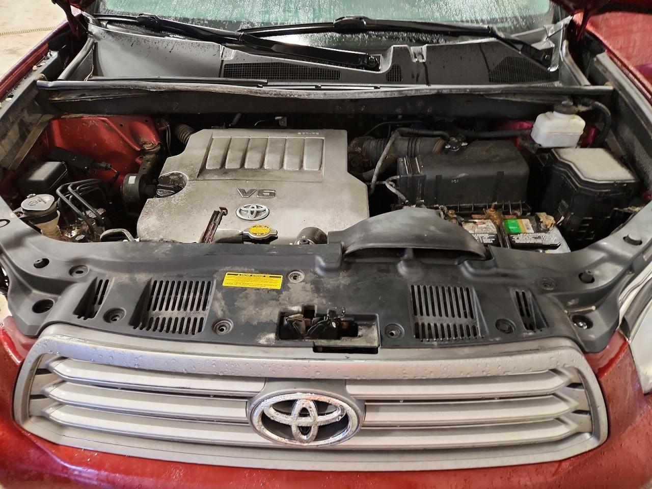 2010 TOYOTA HIGHLANDER