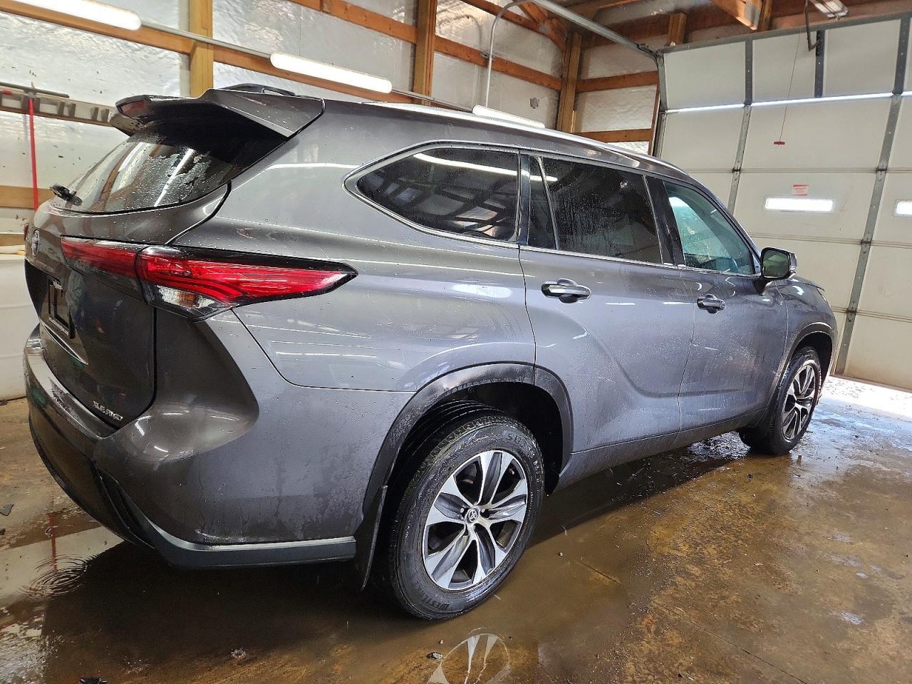 2021 TOYOTA HIGHLANDER