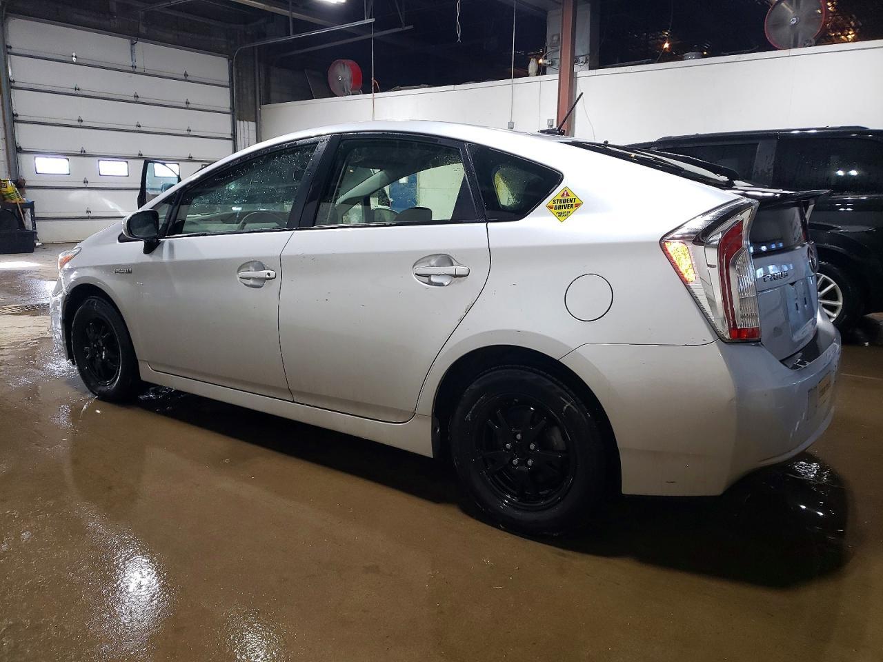 2014 TOYOTA PRIUS