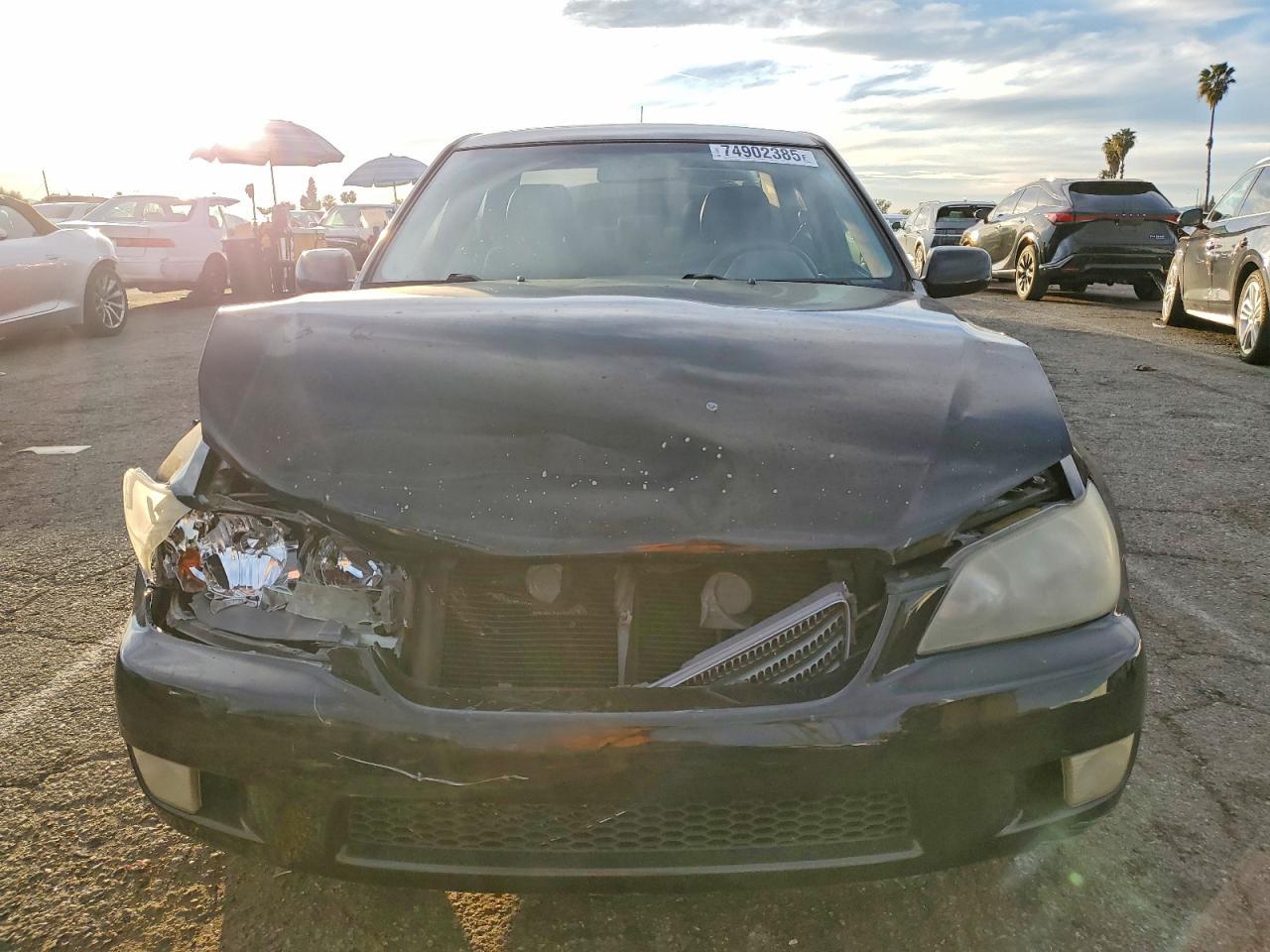 2001 LEXUS IS 300