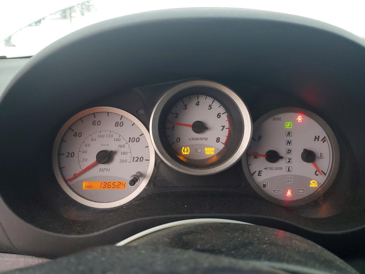 2004 TOYOTA RAV4