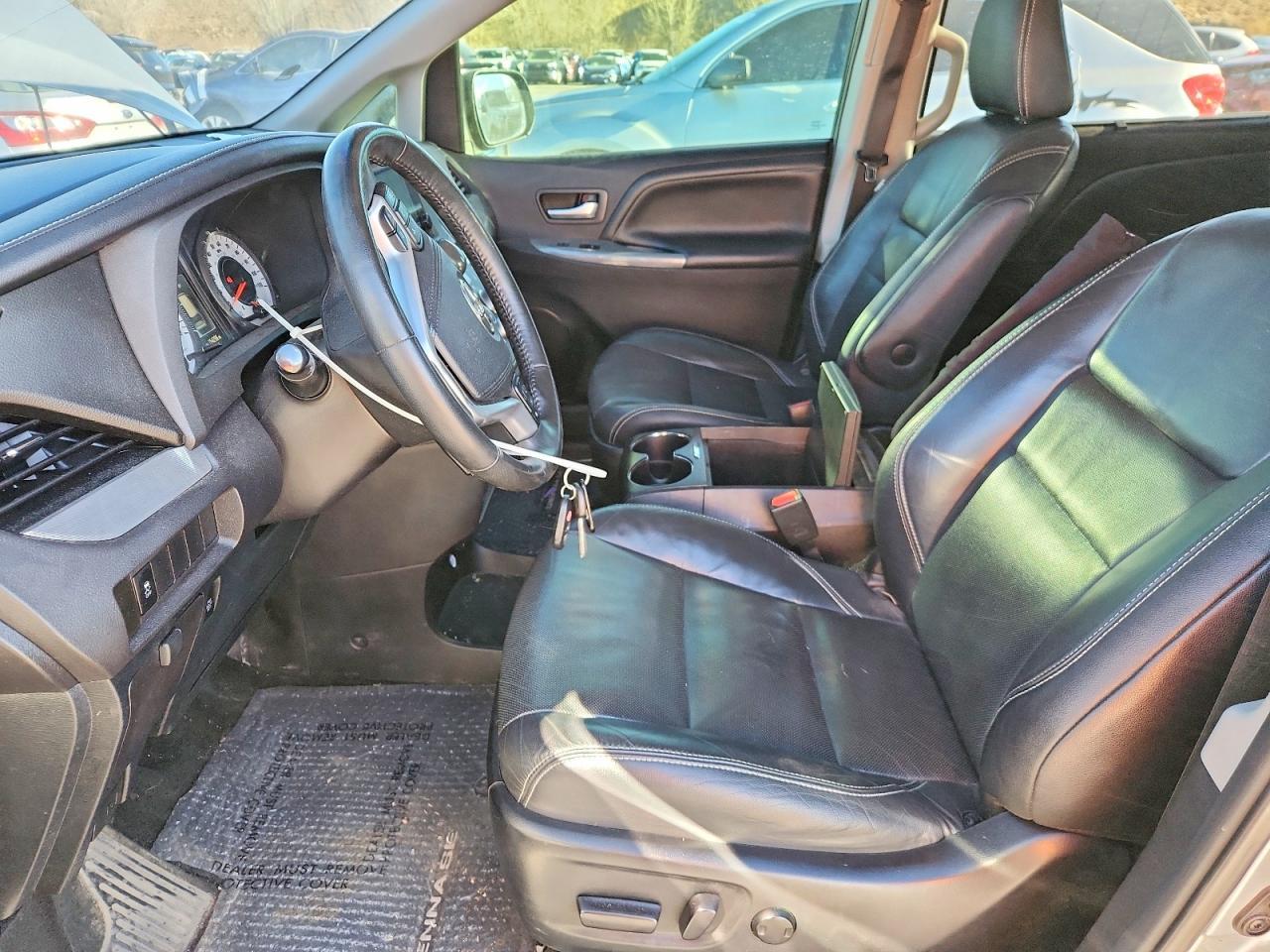 2015 TOYOTA SIENNA