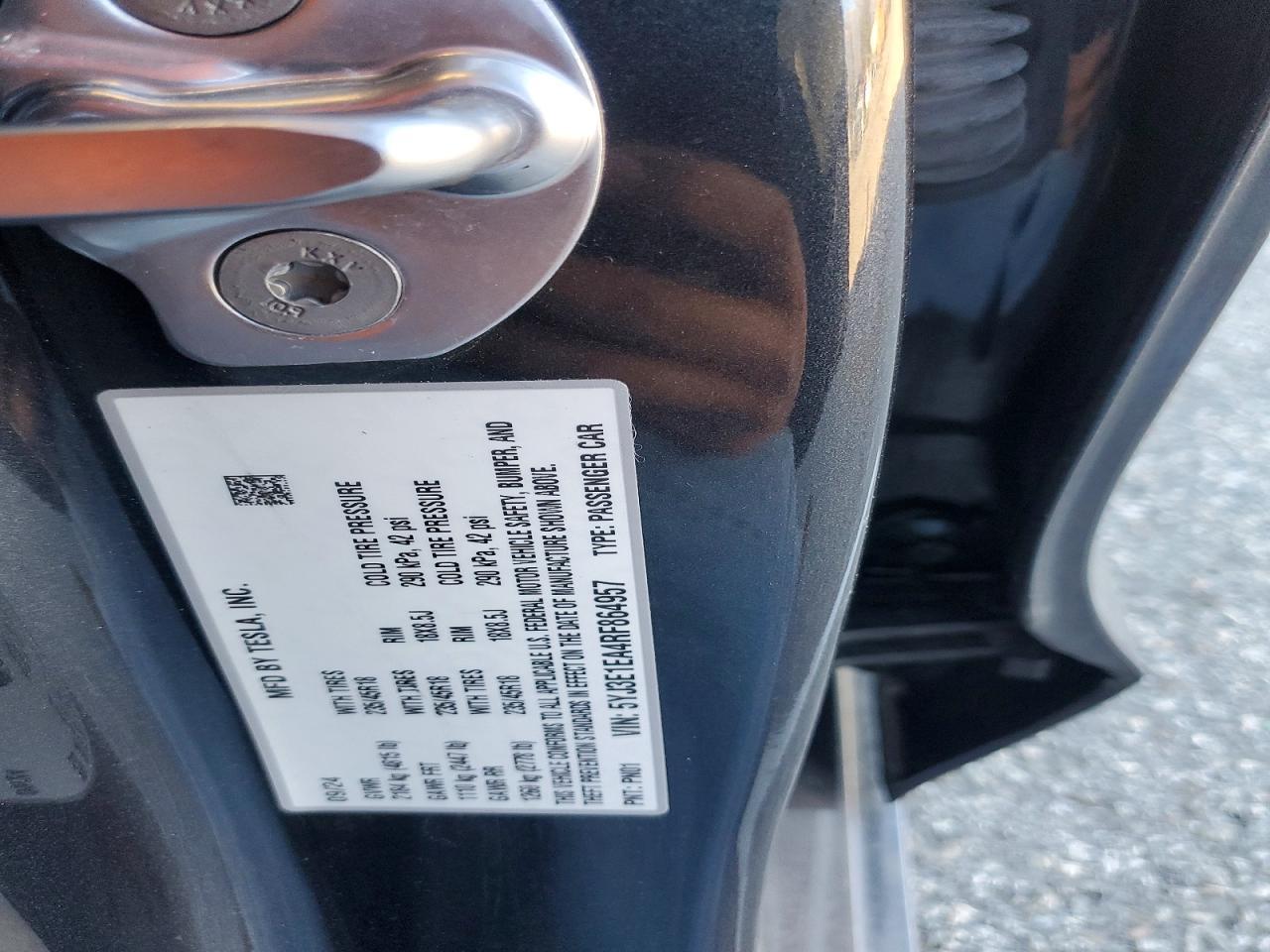 2024 TESLA MODEL 3