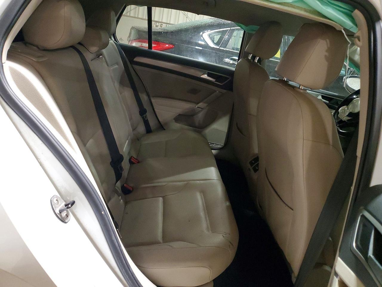 2015 VOLKSWAGEN GOLF