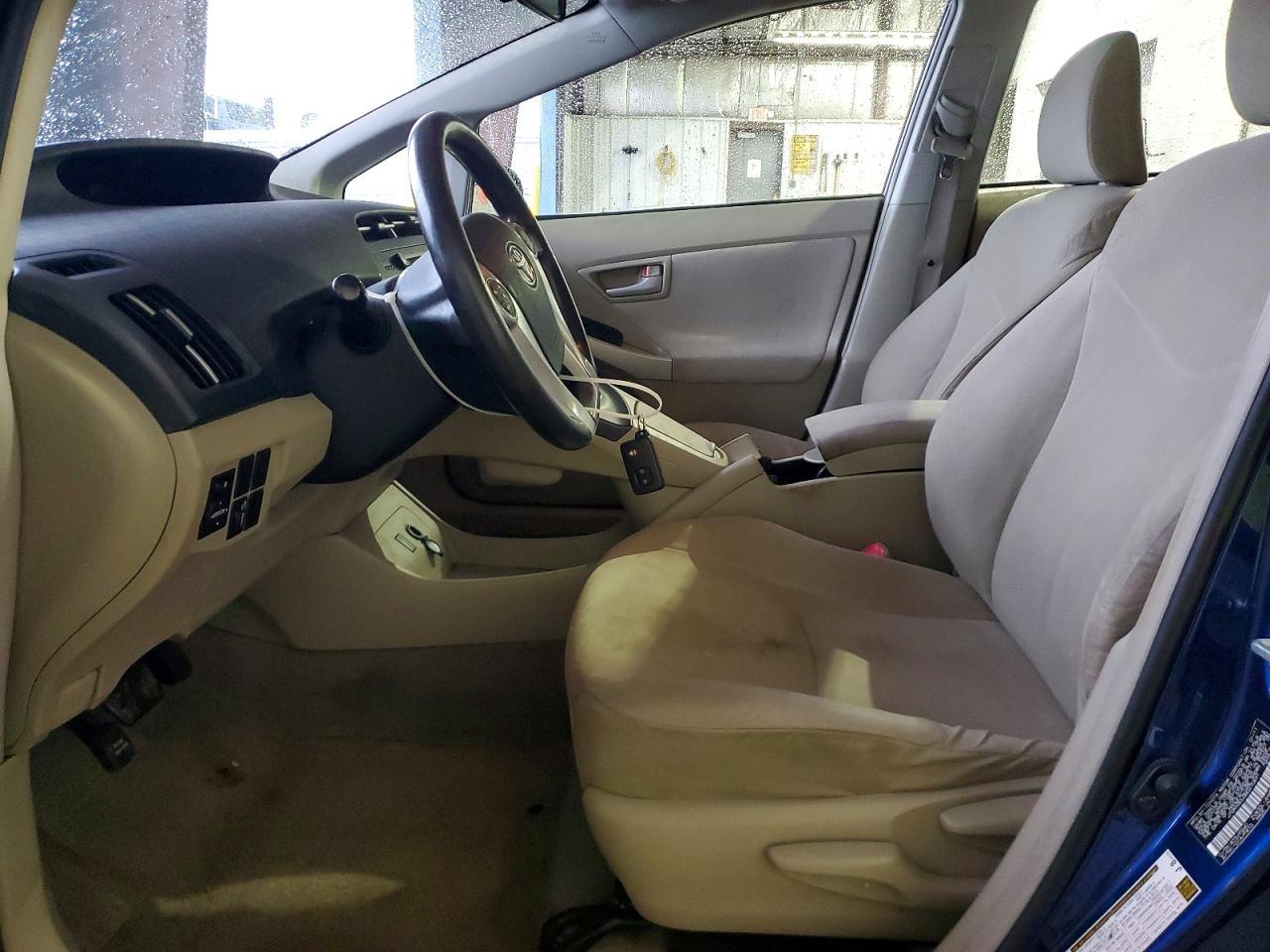 2011 TOYOTA PRIUS