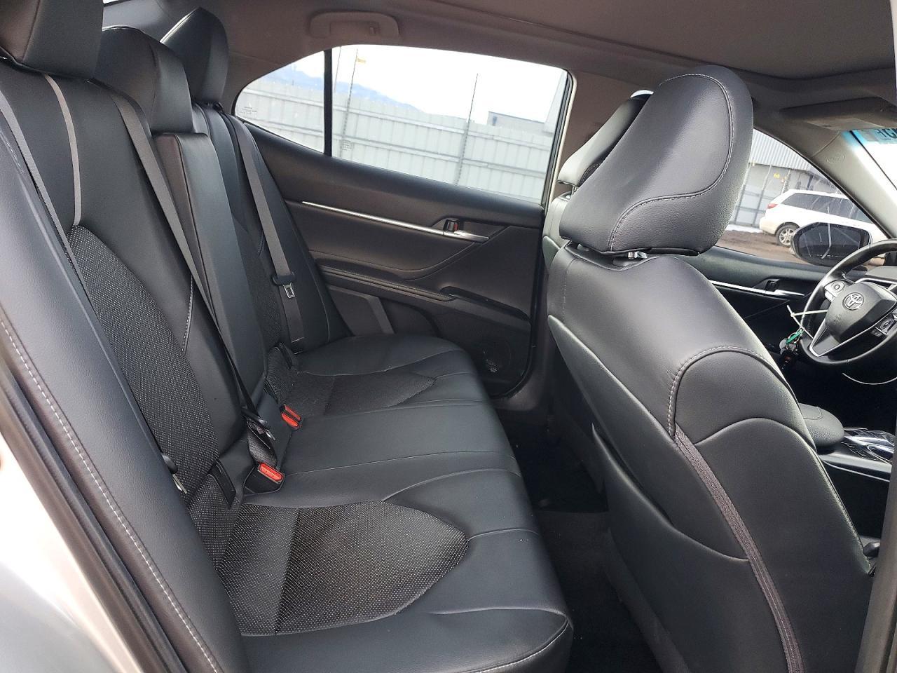 2018 TOYOTA CAMRY