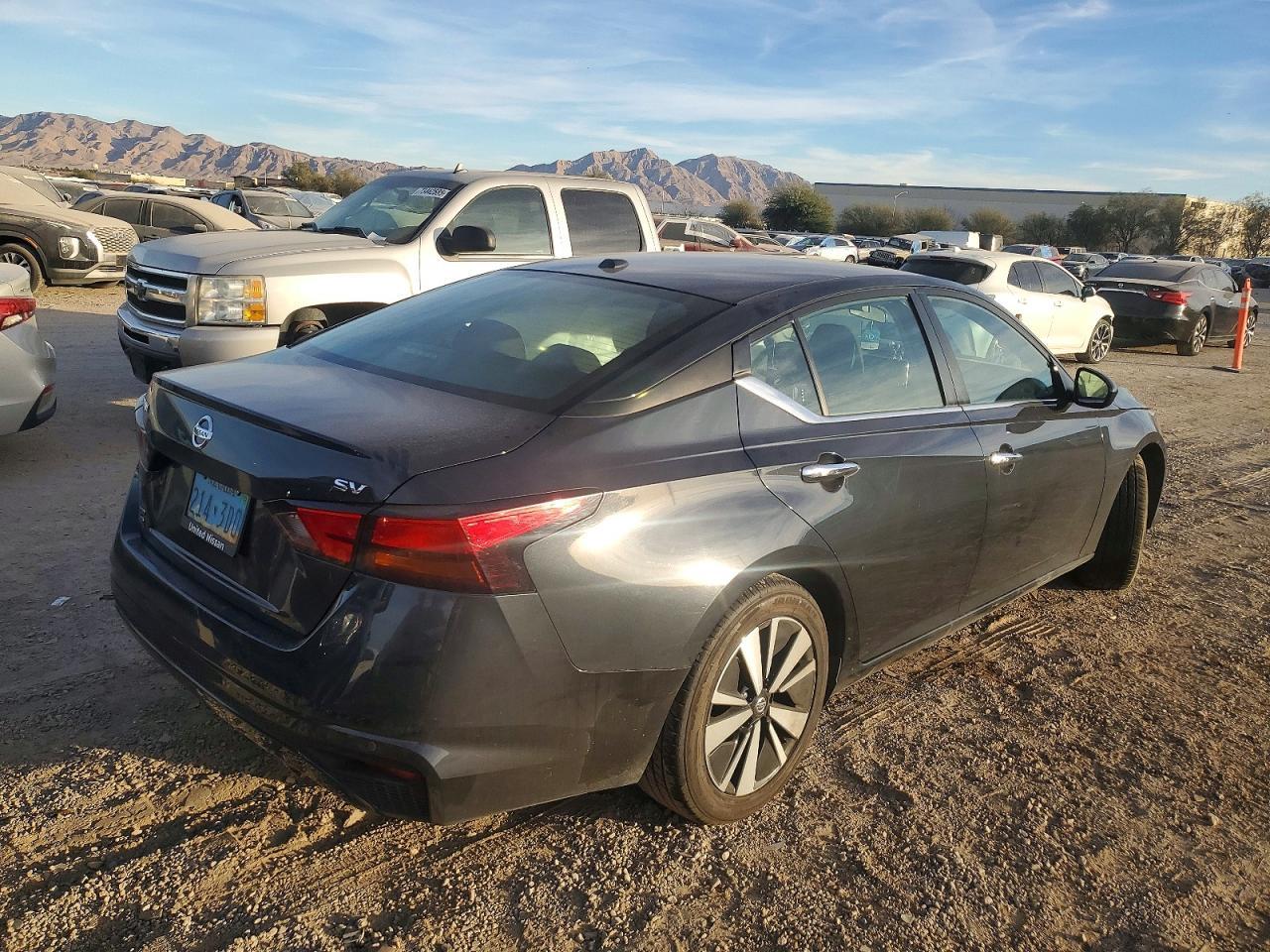 2022 NISSAN ALTIMA