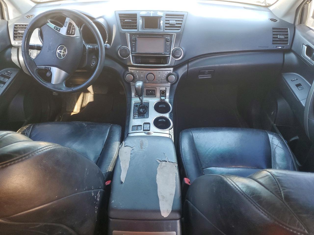 2013 TOYOTA HIGHLANDER