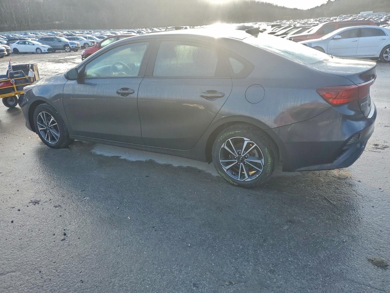 2023 KIA FORTE
