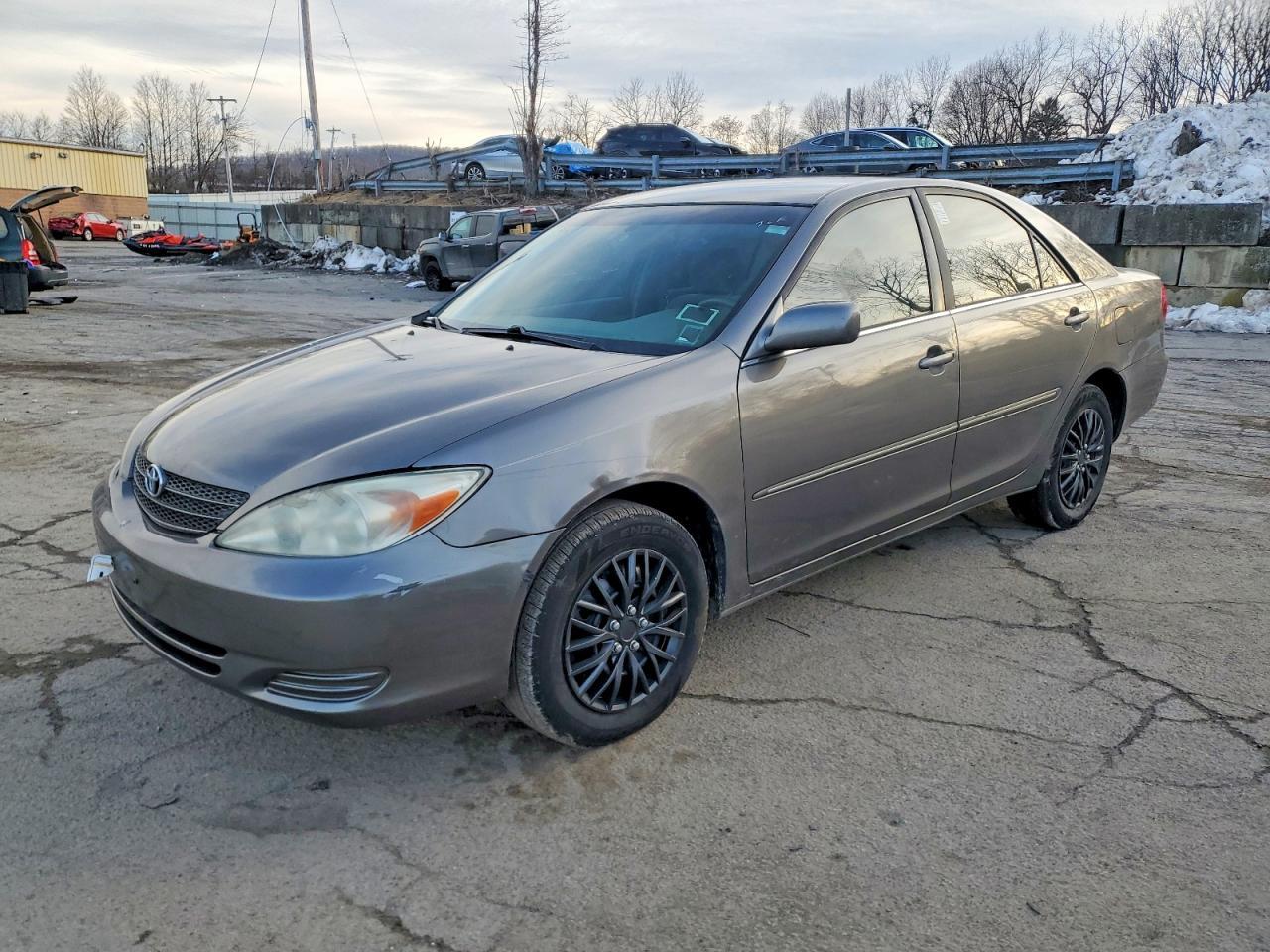 2002 TOYOTA CAMRY