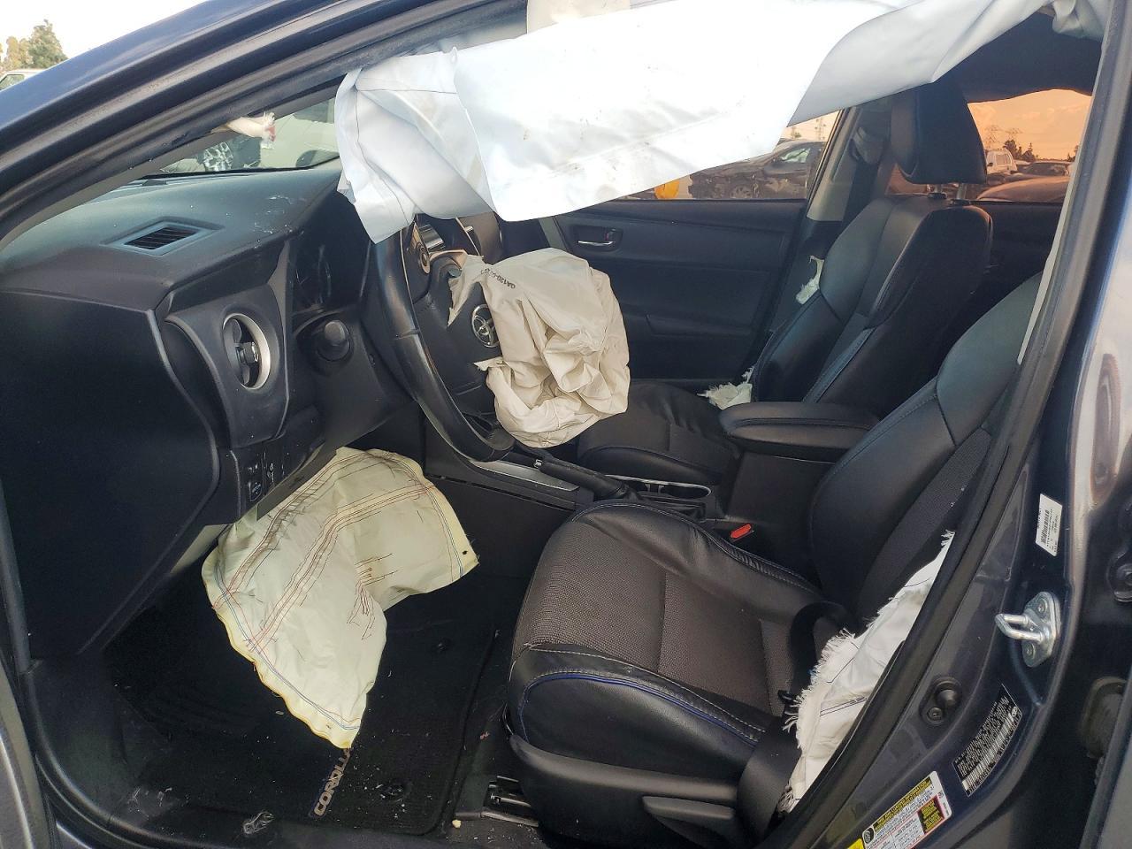 2017 TOYOTA COROLLA