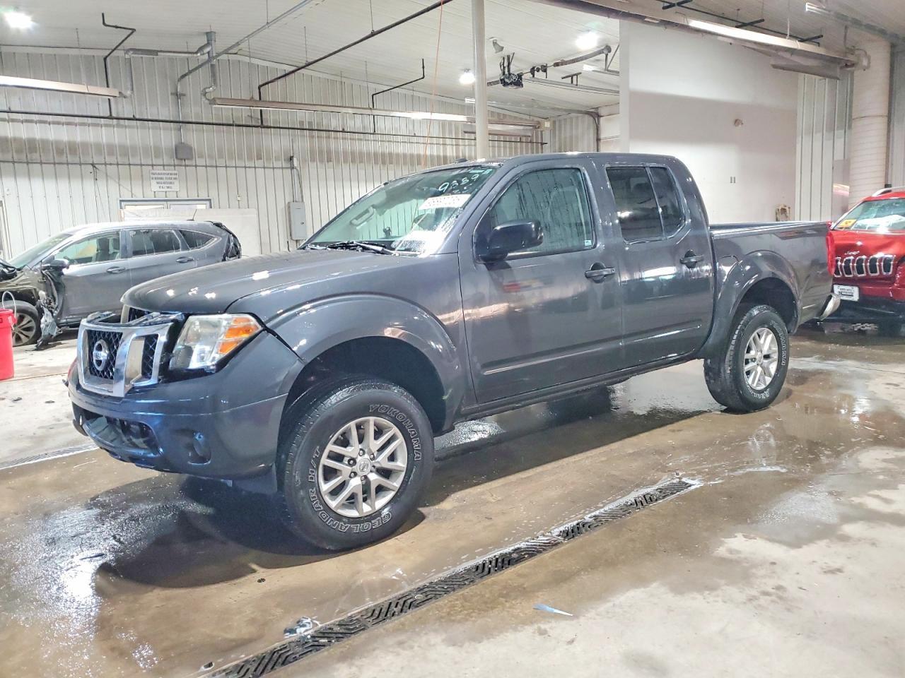 2015 NISSAN Frontier