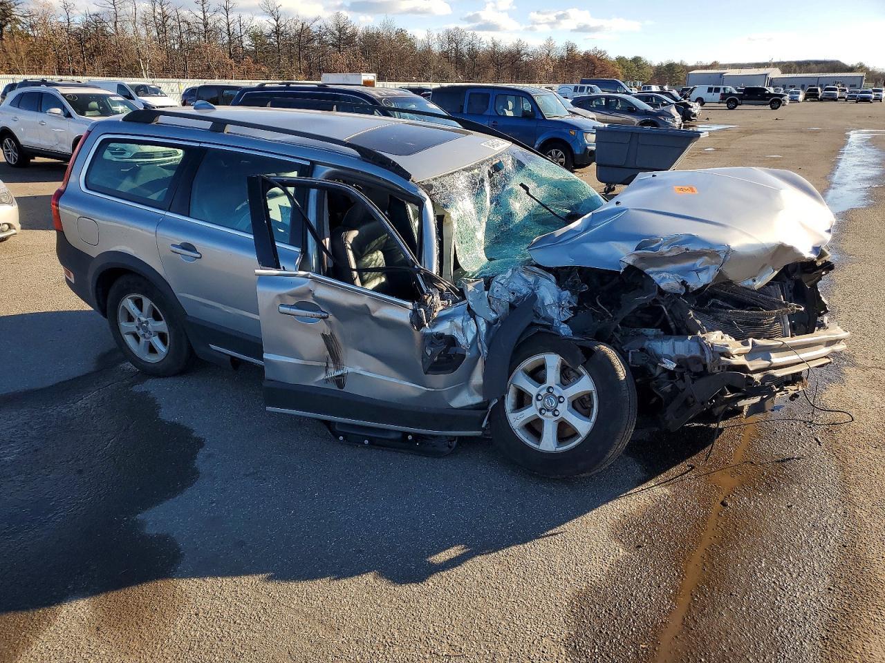 2010 VOLVO XC70