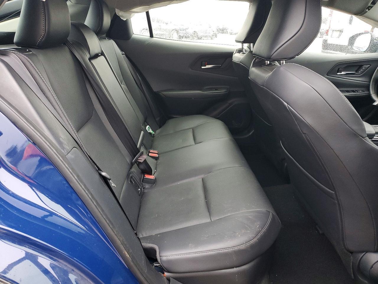 2024 TOYOTA PRIUS
