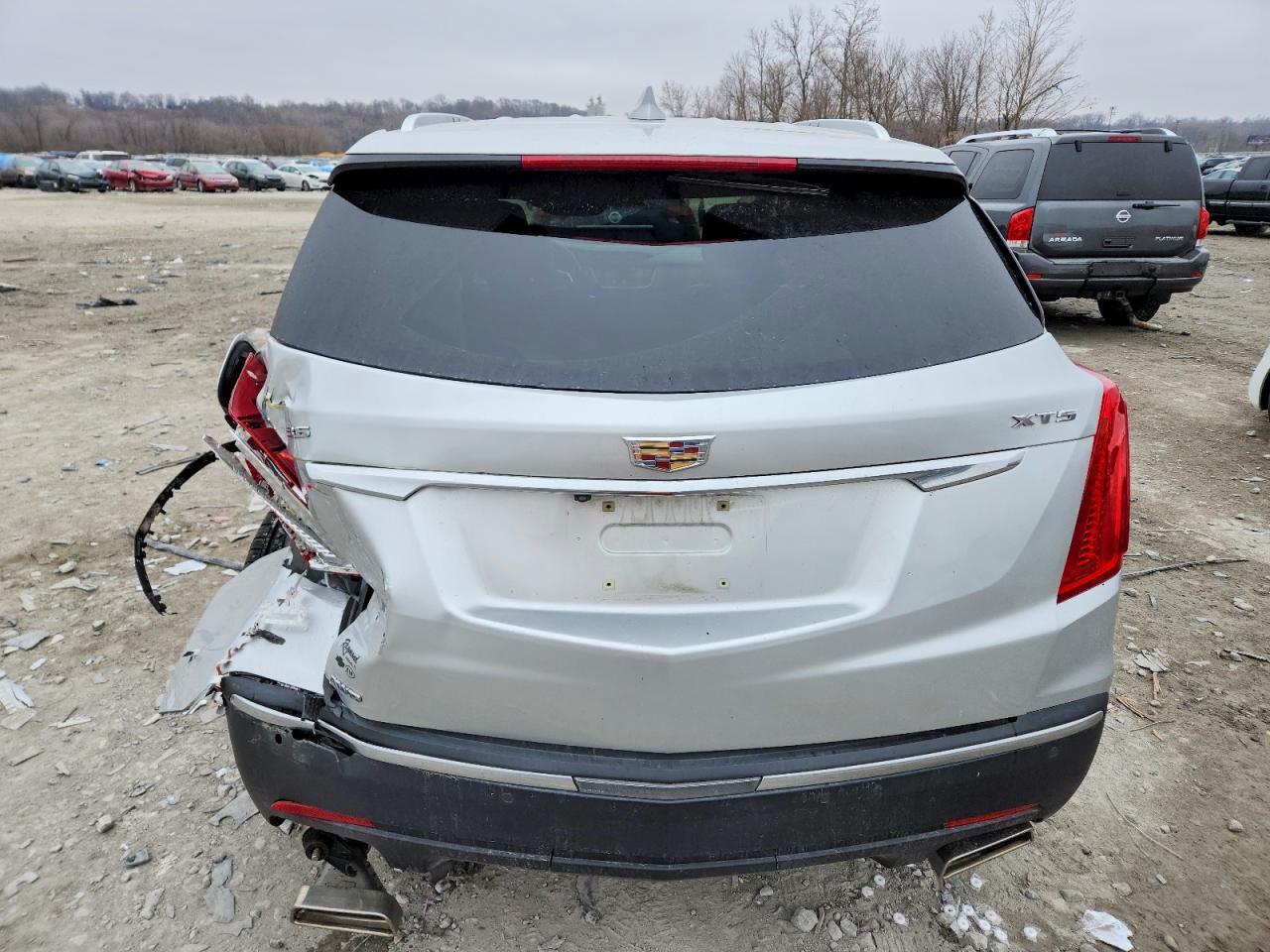 2017 CADILLAC XT5