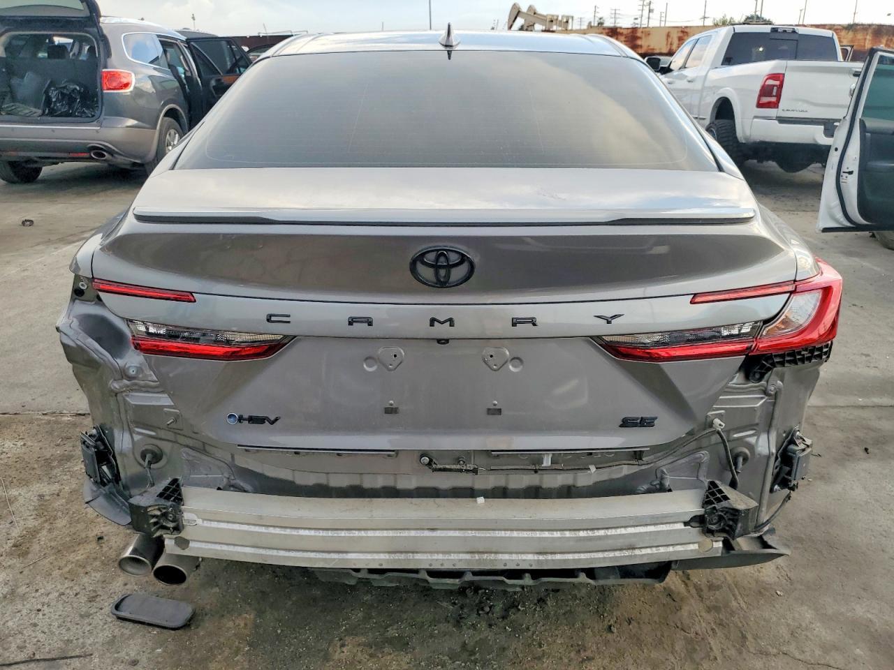 2025 TOYOTA CAMRY