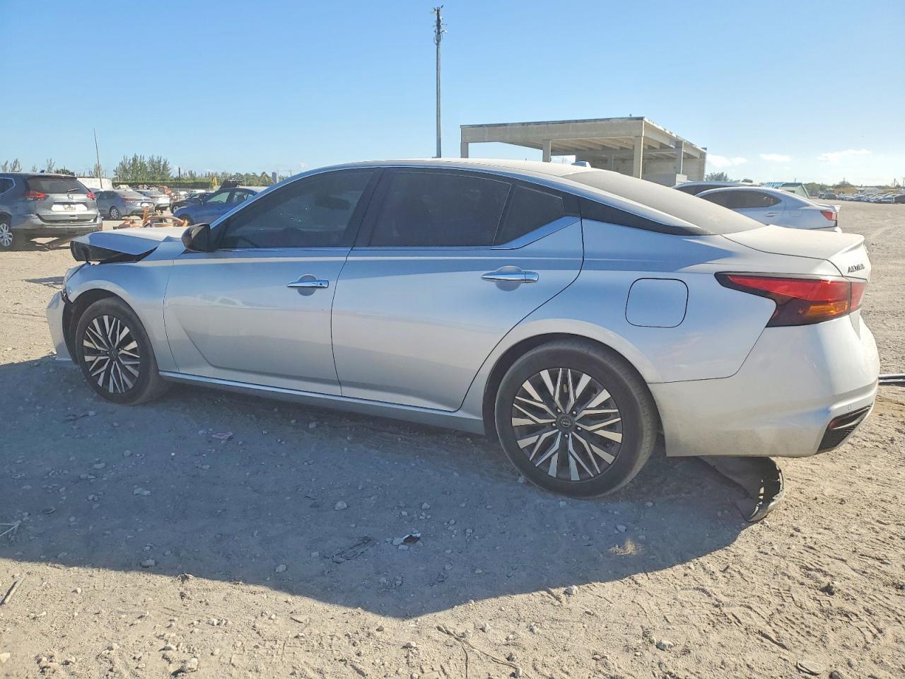 2024 NISSAN ALTIMA