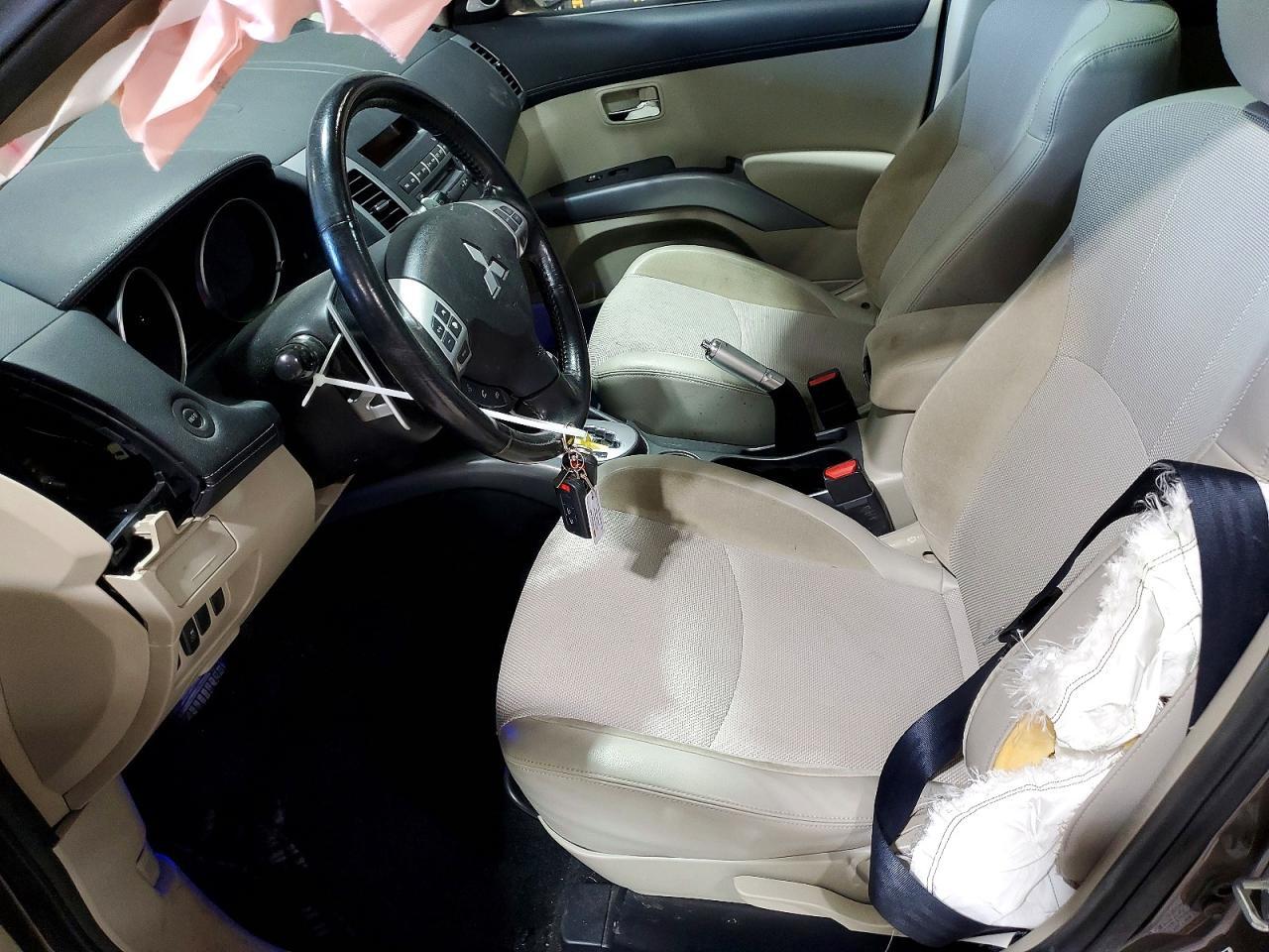2012 MITSUBISHI outlander