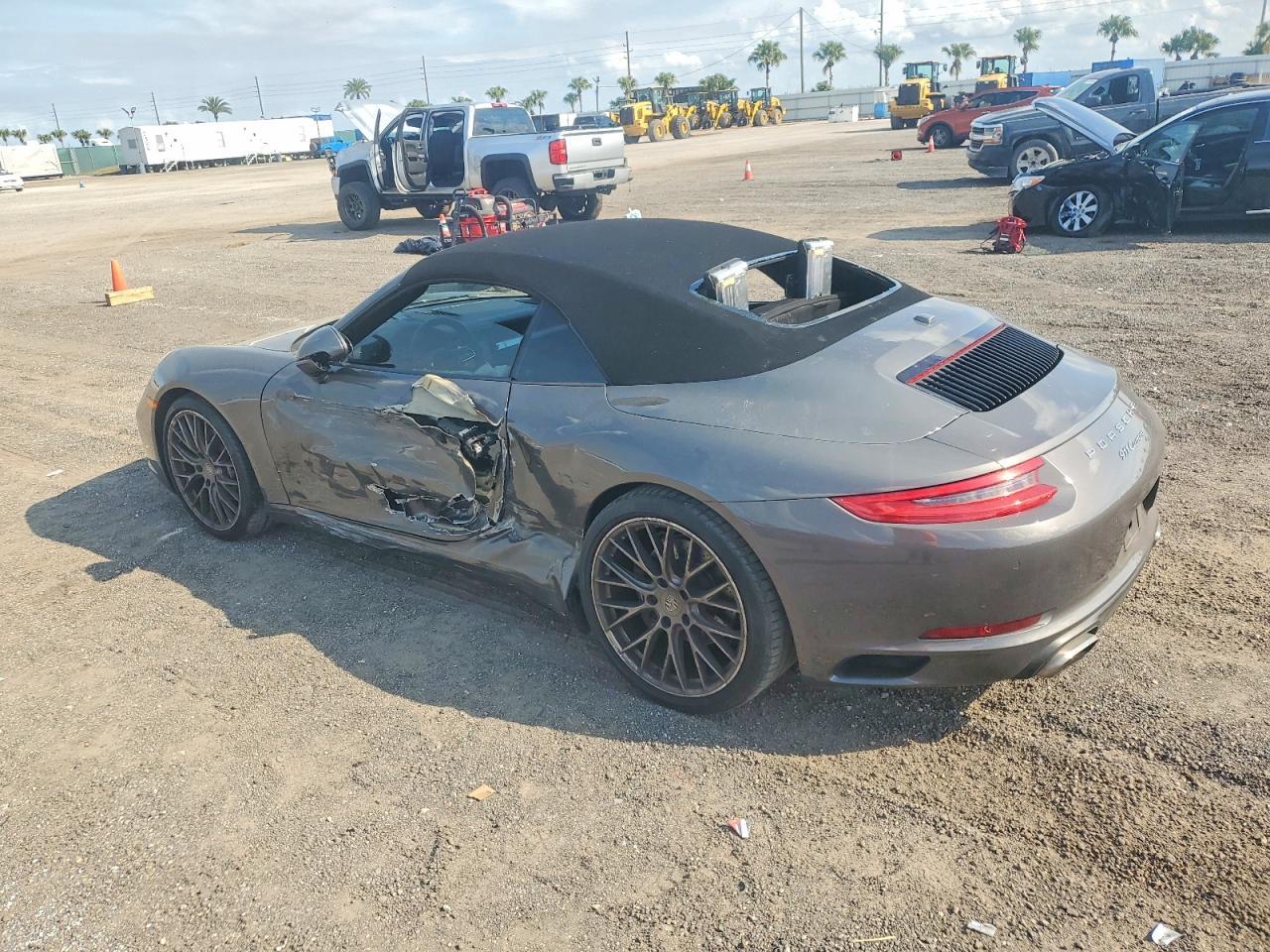 2017 PORSCHE 911