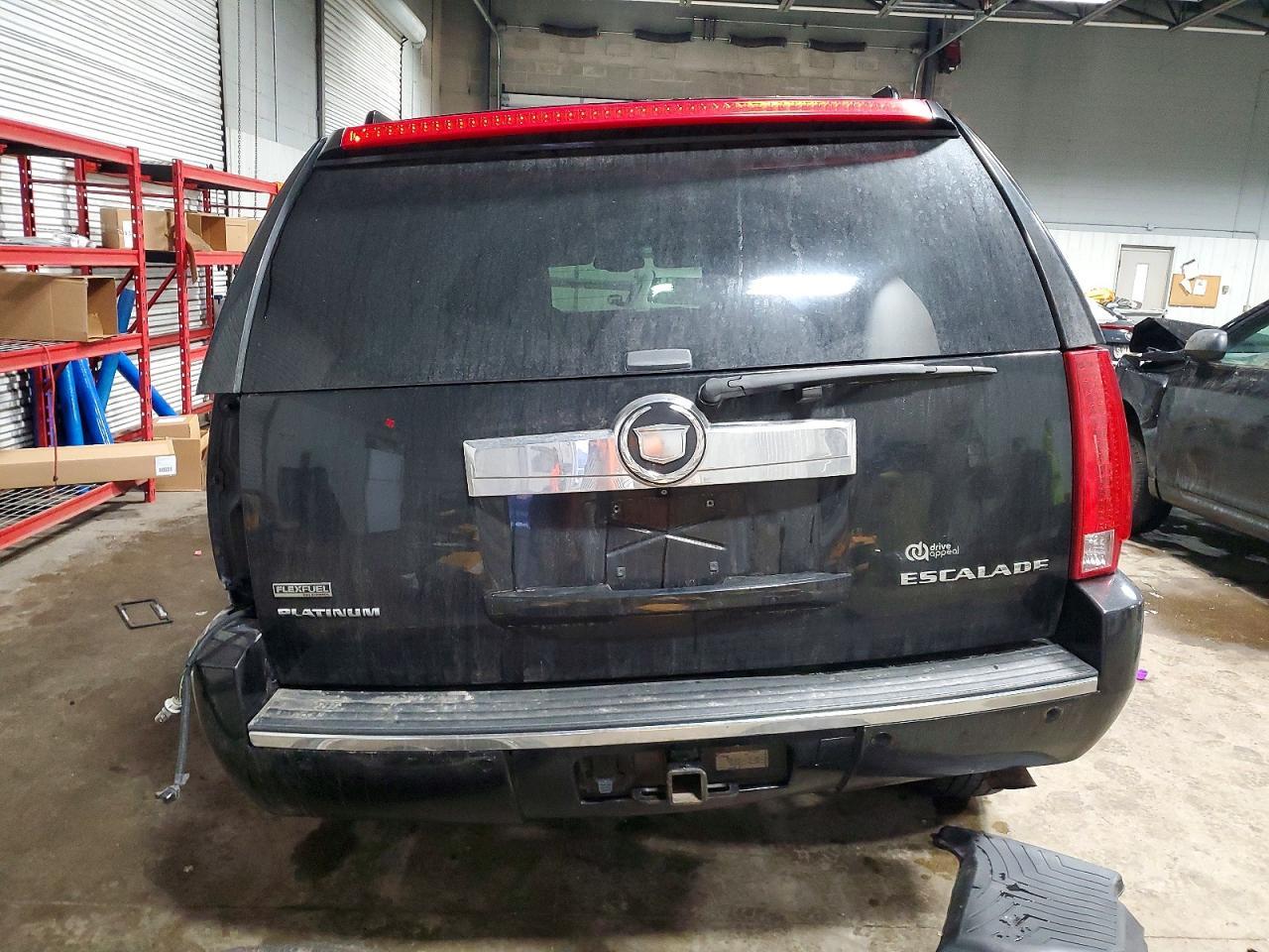 2012 CADILLAC ESCALADE
