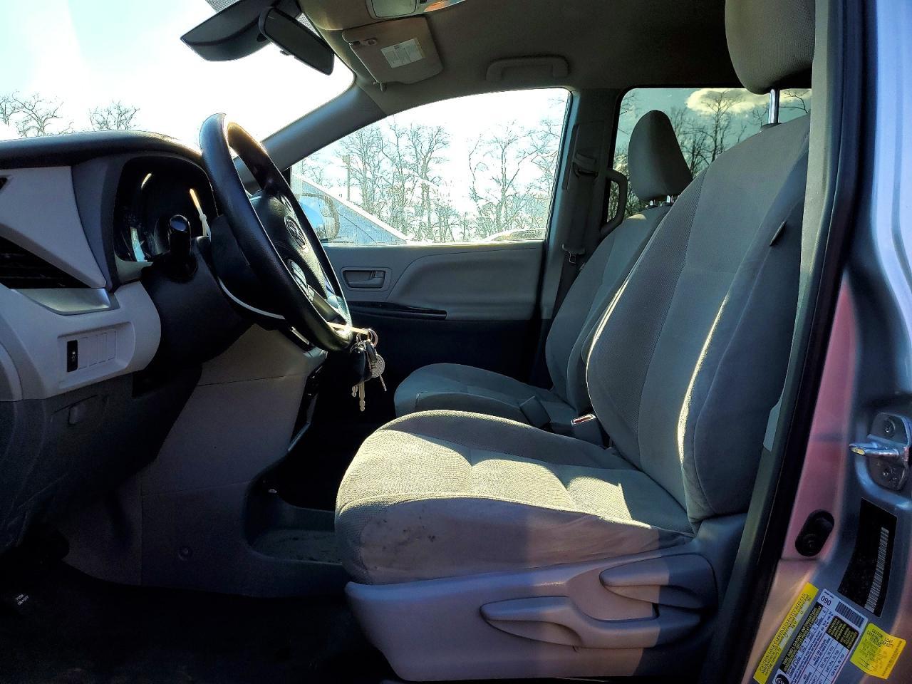 2018 TOYOTA SIENNA