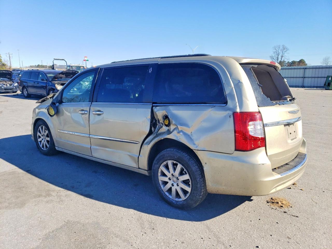 2011 CHRYSLER Town & Country