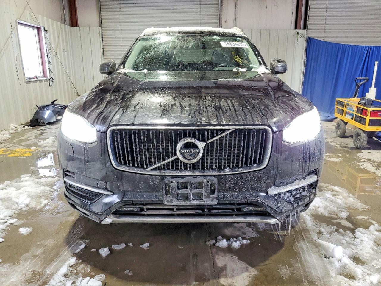 2016 VOLVO XC90