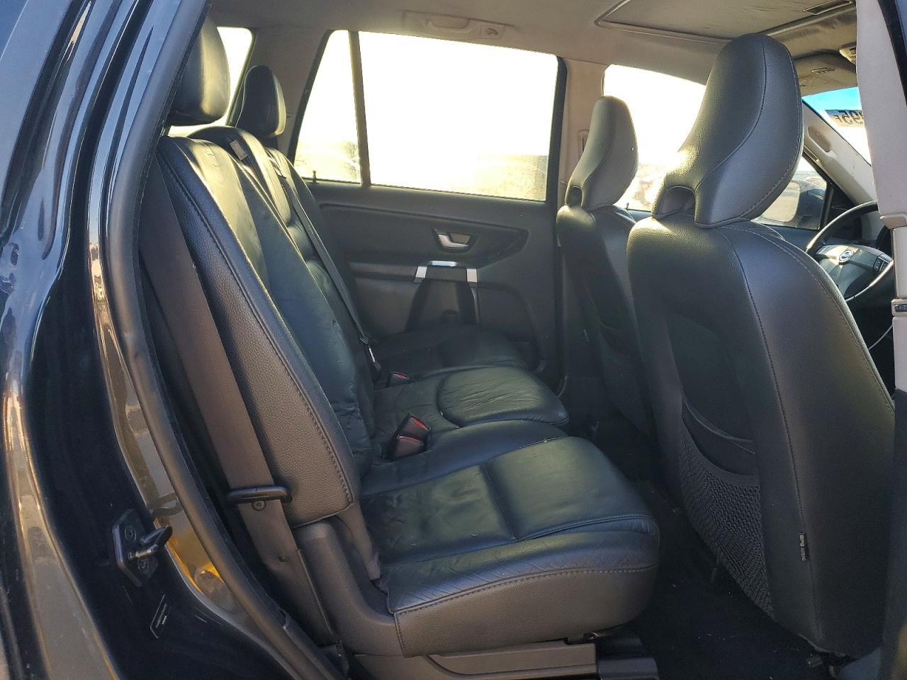 2010 VOLVO XC90