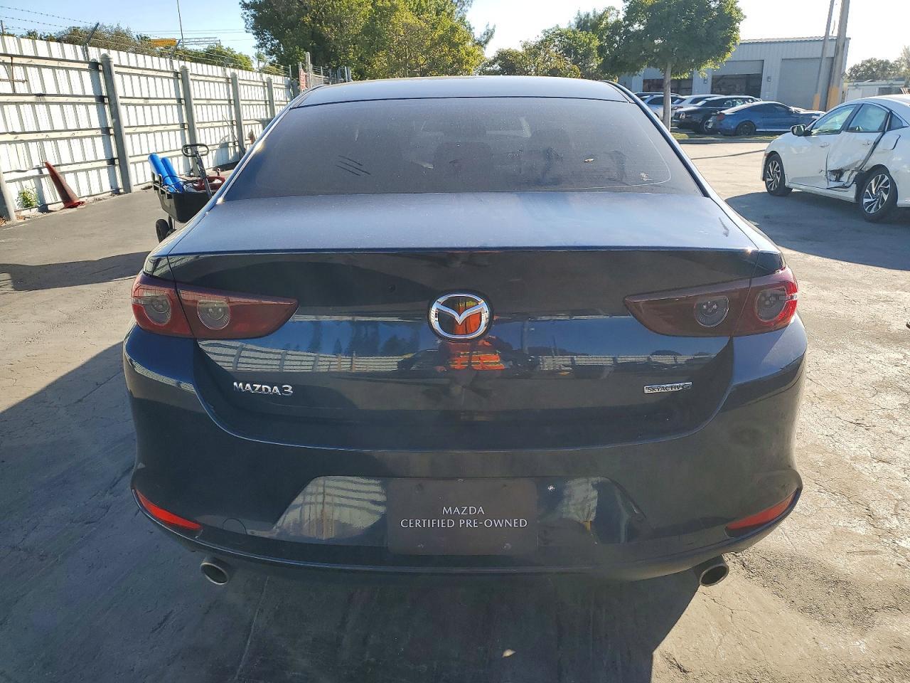 2021 MAZDA 3