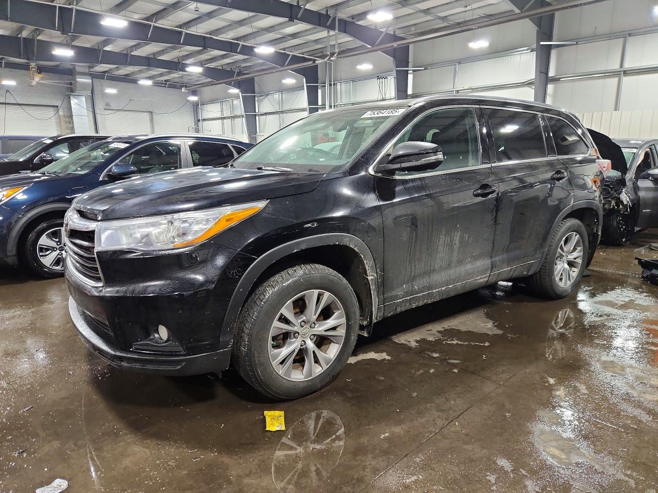 2015 TOYOTA HIGHLANDER