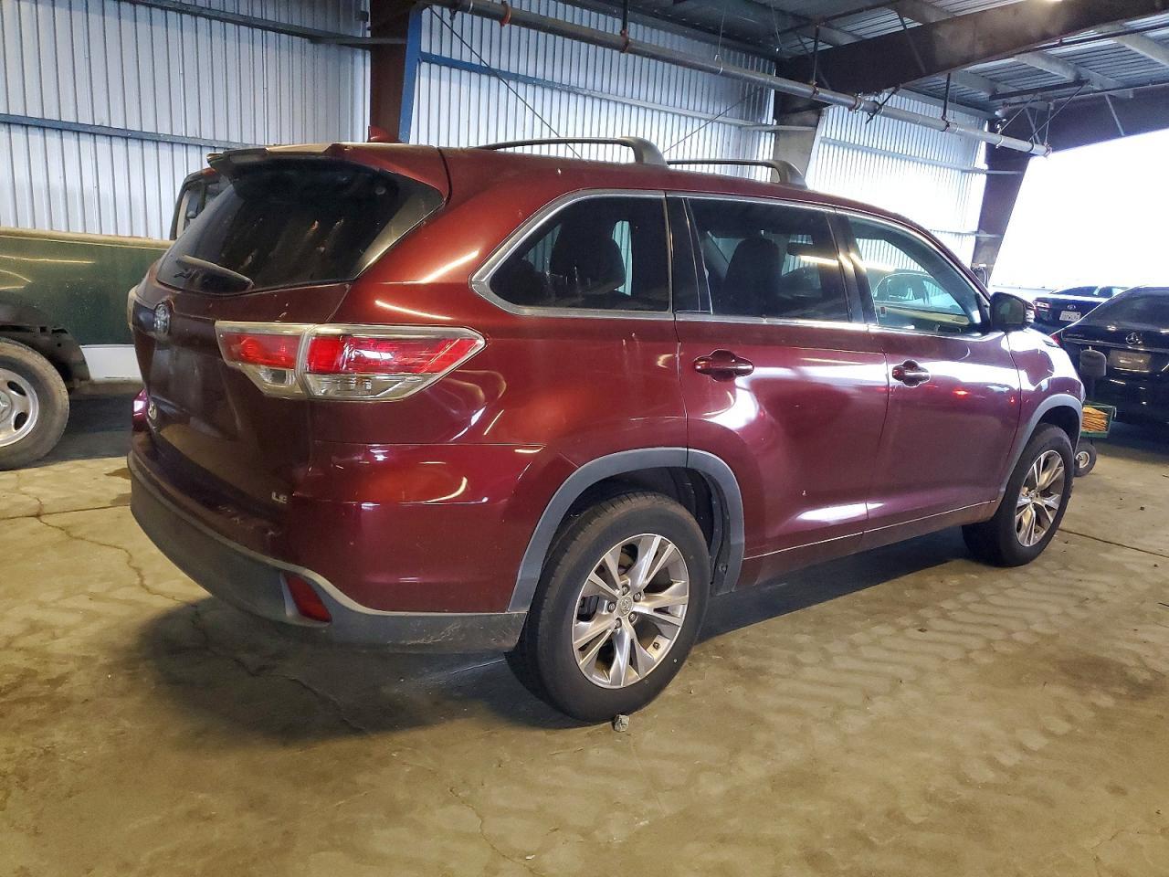 2015 TOYOTA HIGHLANDER
