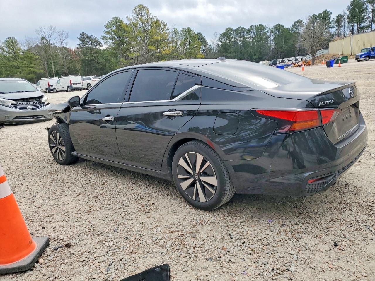 2019 NISSAN ALTIMA
