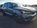 2019 VOLVO XC40