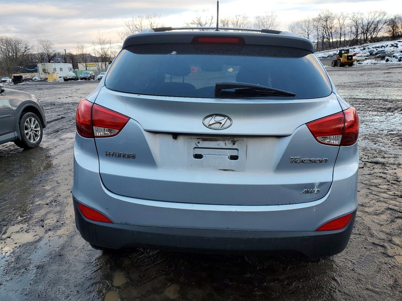2012 HYUNDAI TUCSON