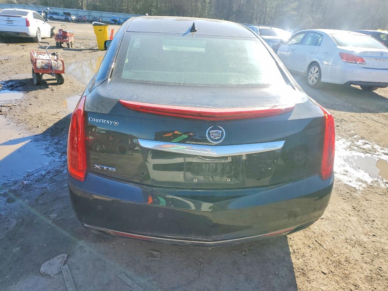 2013 CADILLAC XTS