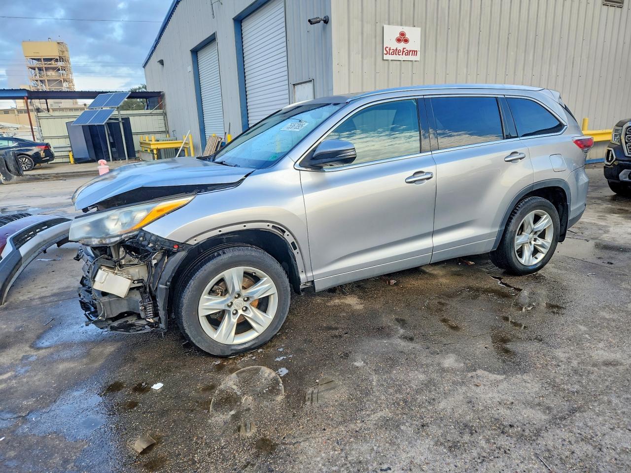 2015 TOYOTA HIGHLANDER
