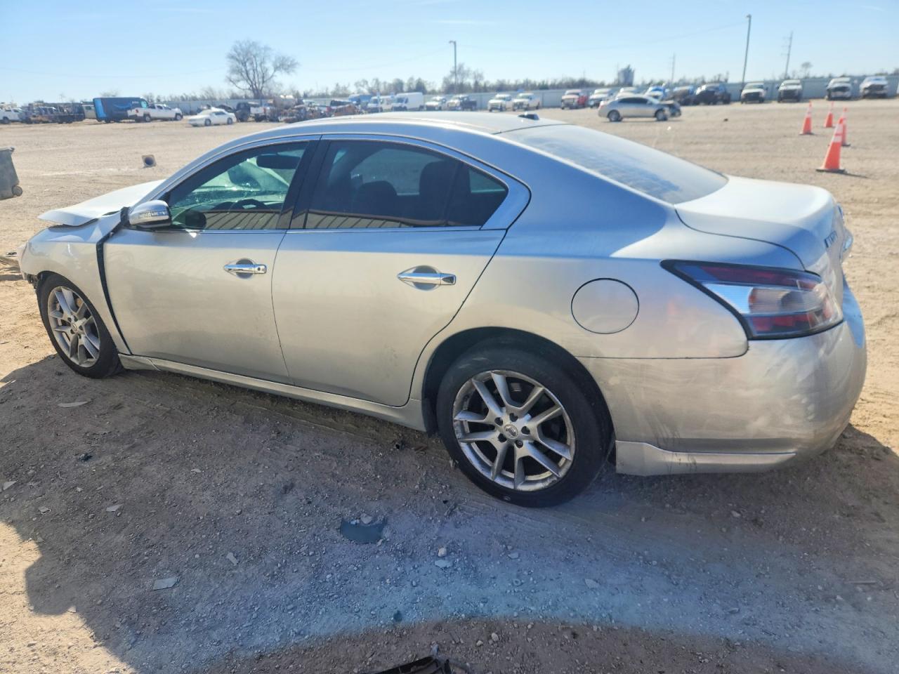 2014 NISSAN Maxima