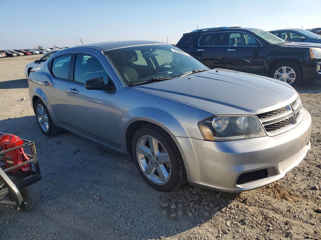 2014 DODGE Avenger