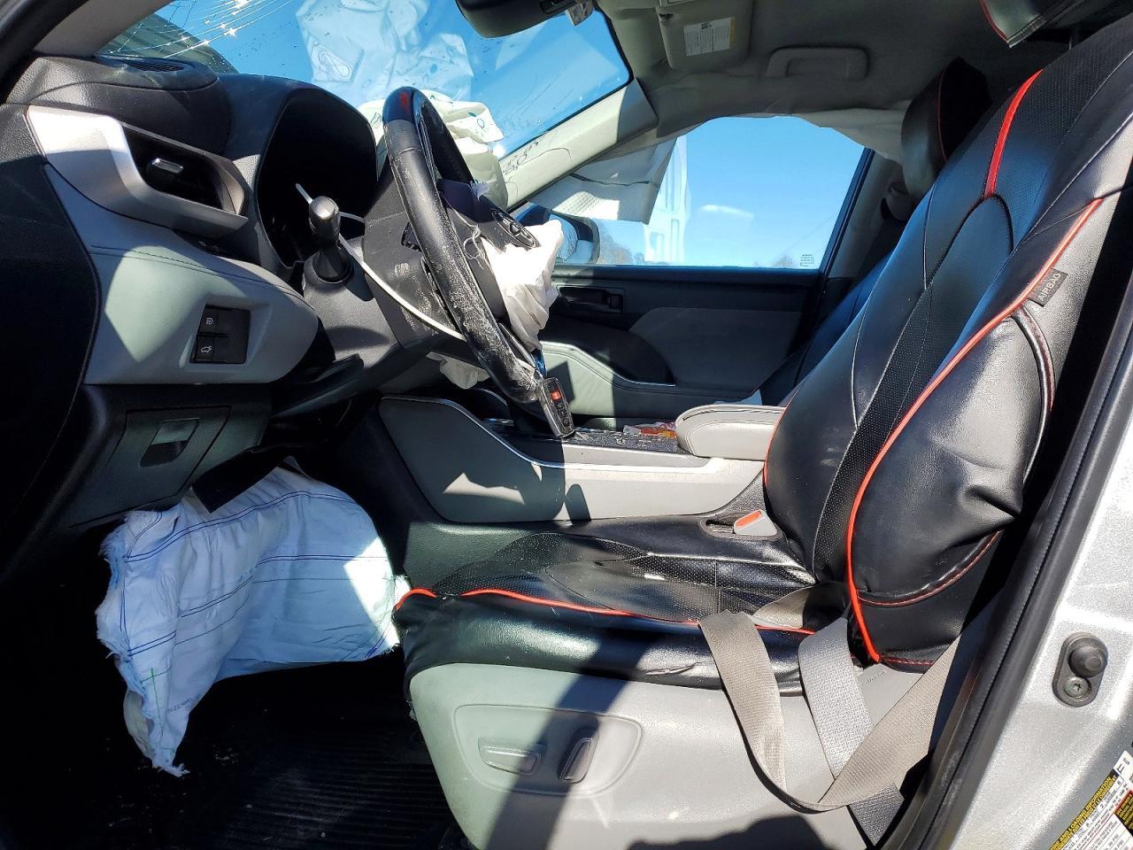 2022 TOYOTA HIGHLANDER