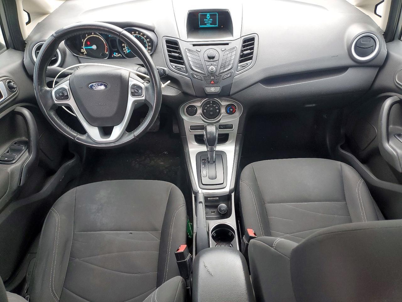 2014 FORD Fiesta
