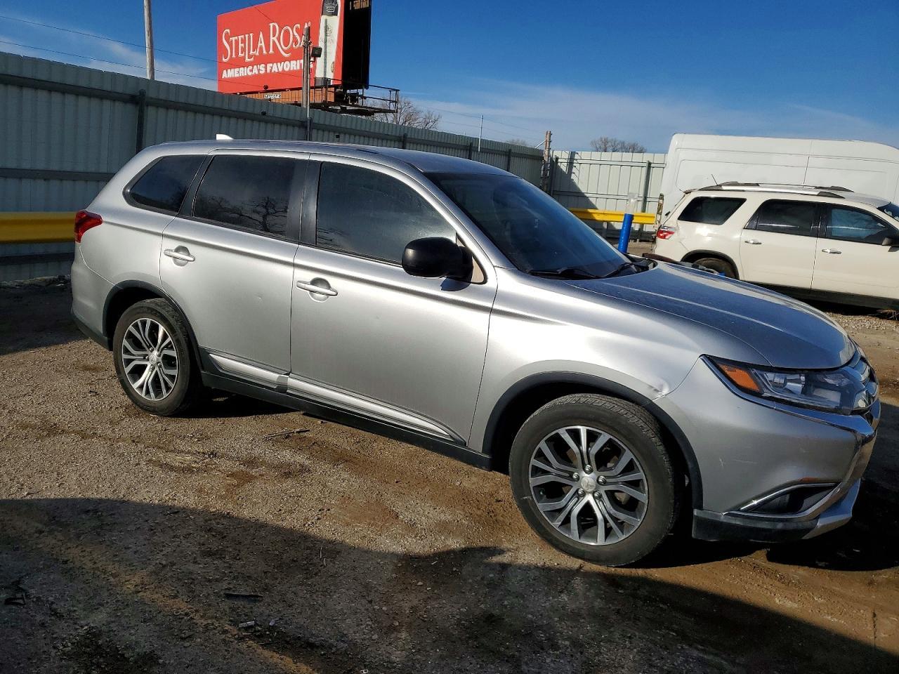 2018 MITSUBISHI outlander