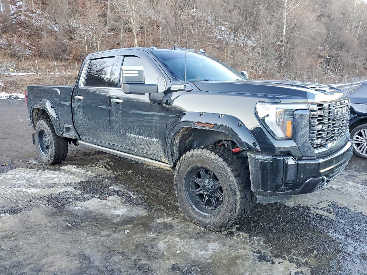 2024 GMC Sierra