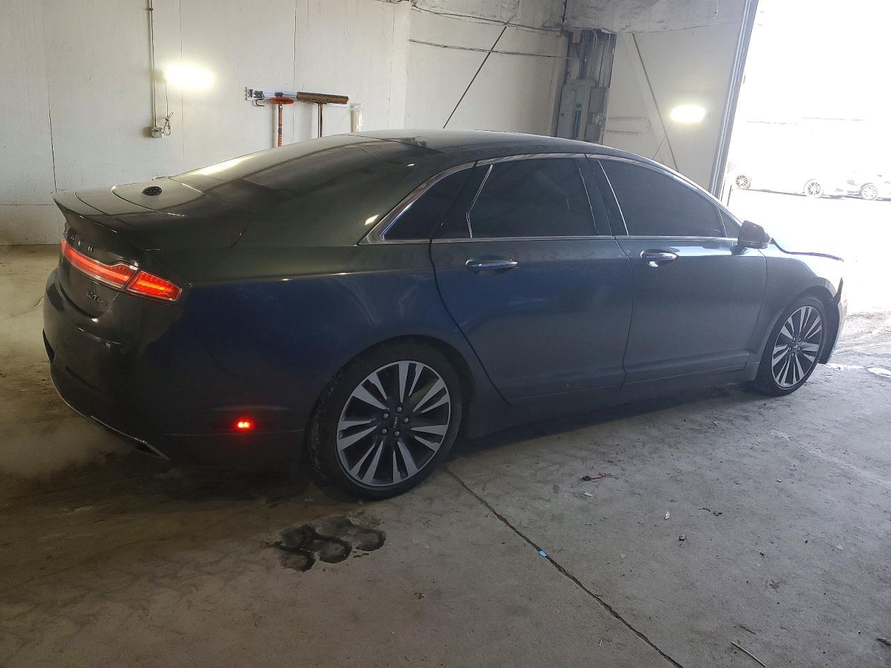 2018 LINCOLN MKZ