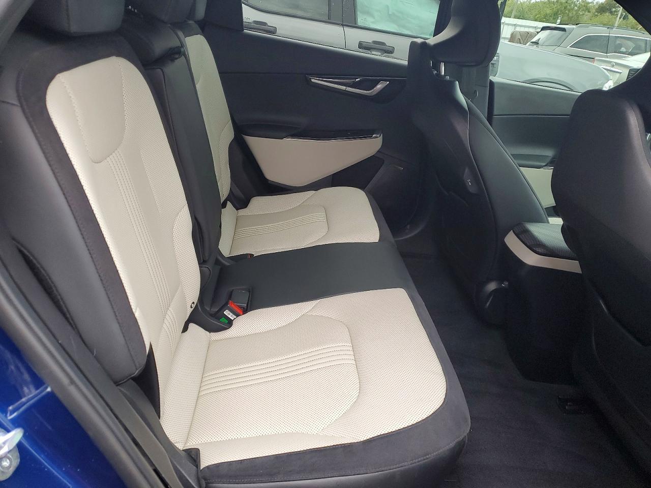 2023 KIA EV6