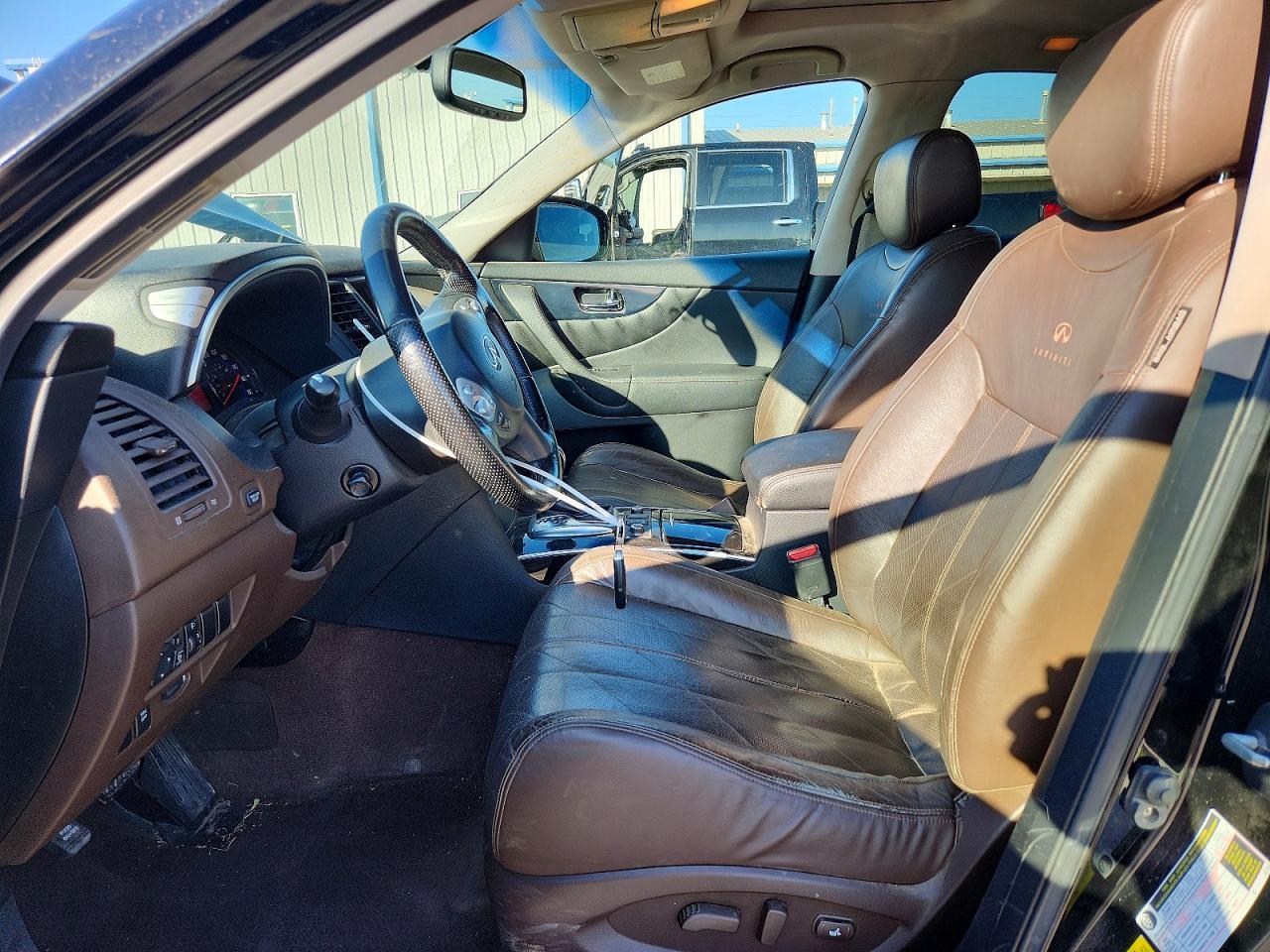 2011 INFINITI FX35
