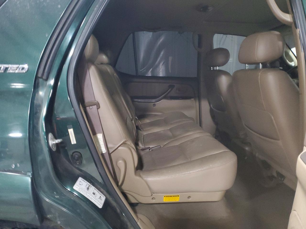 2002 TOYOTA Sequoia